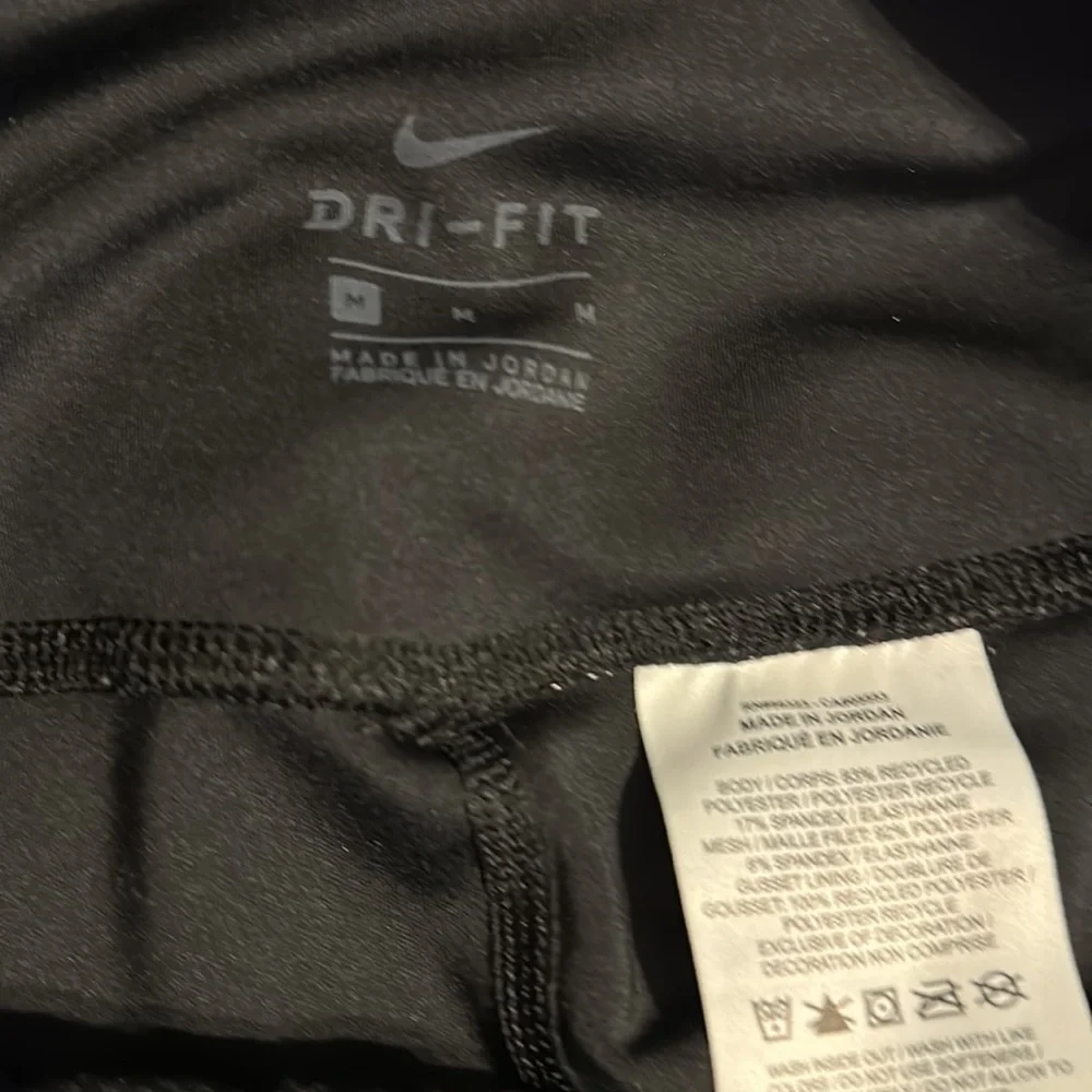 Nike Dry fit 2 bundle tights the multicolored leg is the icon clash fast tights - Picture 8 of 16